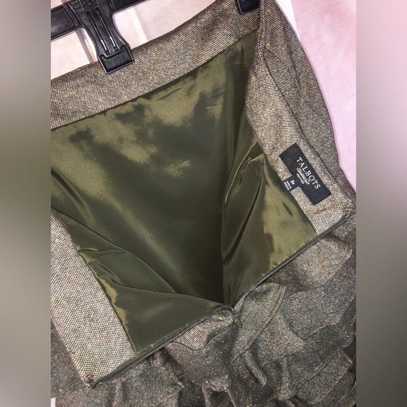 Talbots Petites | Women’s Green Ruffle Pattern Wool Skirt - Picture 7 of 11